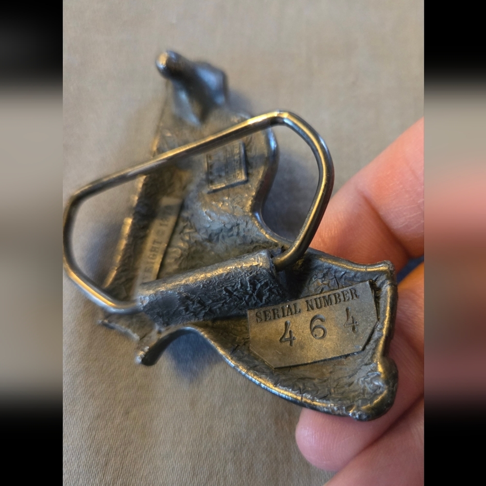 MM Limited Chicago Vintage Pistol Shaped Metal Belt Buckle - Picture 4 of 7